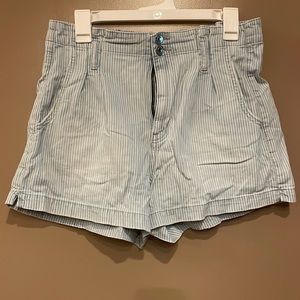 Blue and white striped size 8 American eagle mom shorts